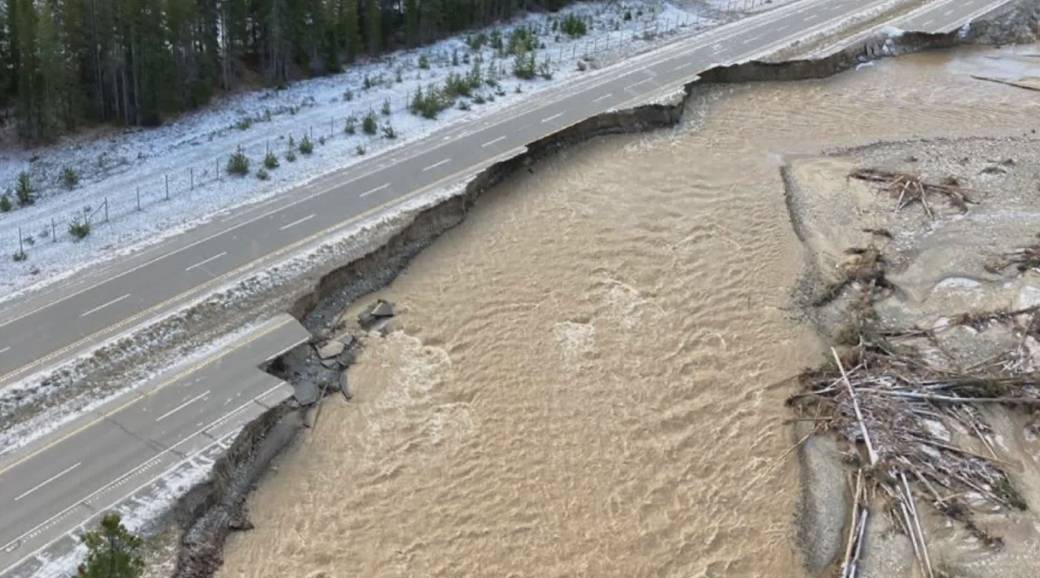 Click to play video: 'Floods in BC: Coquihalla Highway to Reopen December 20'