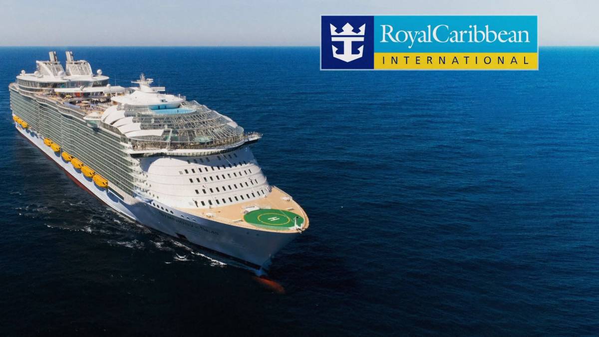 Click to play video: 'COVID-19: 48 people test positive on Royal Caribbean cruise, professional sports leagues see postponements'