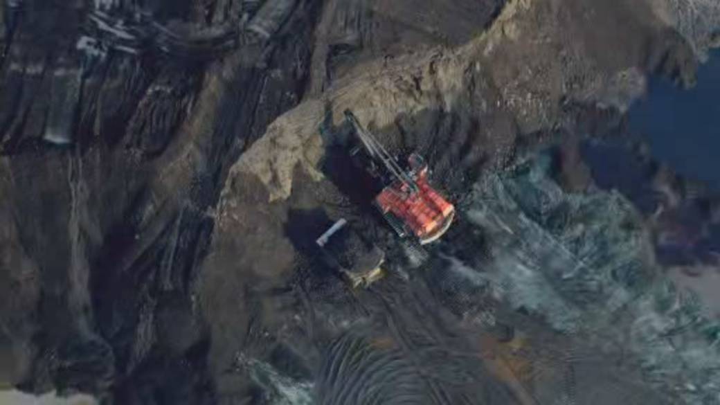 Click to Play Video: 'Pressure to End Canadian Coal Exports'