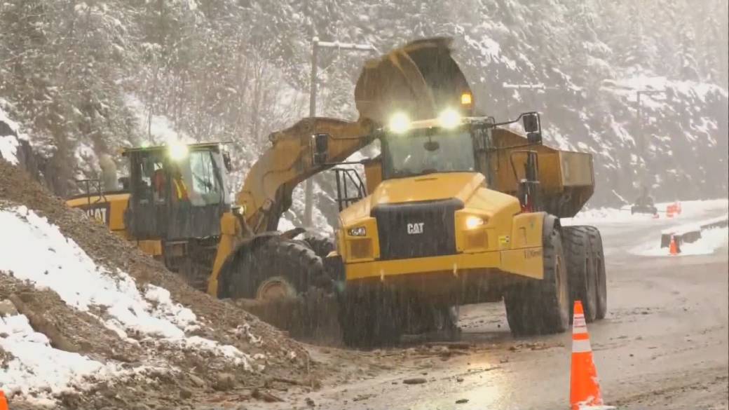 Click to play video: 'First look at Coquihalla repairs'