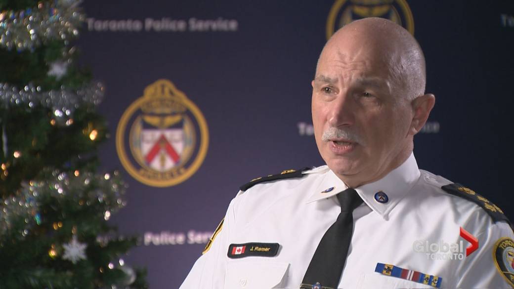 Click to play video: 'Toronto Police Chief Admits Senior Officer Caught Stealing Drugs Should Have Been Charged'