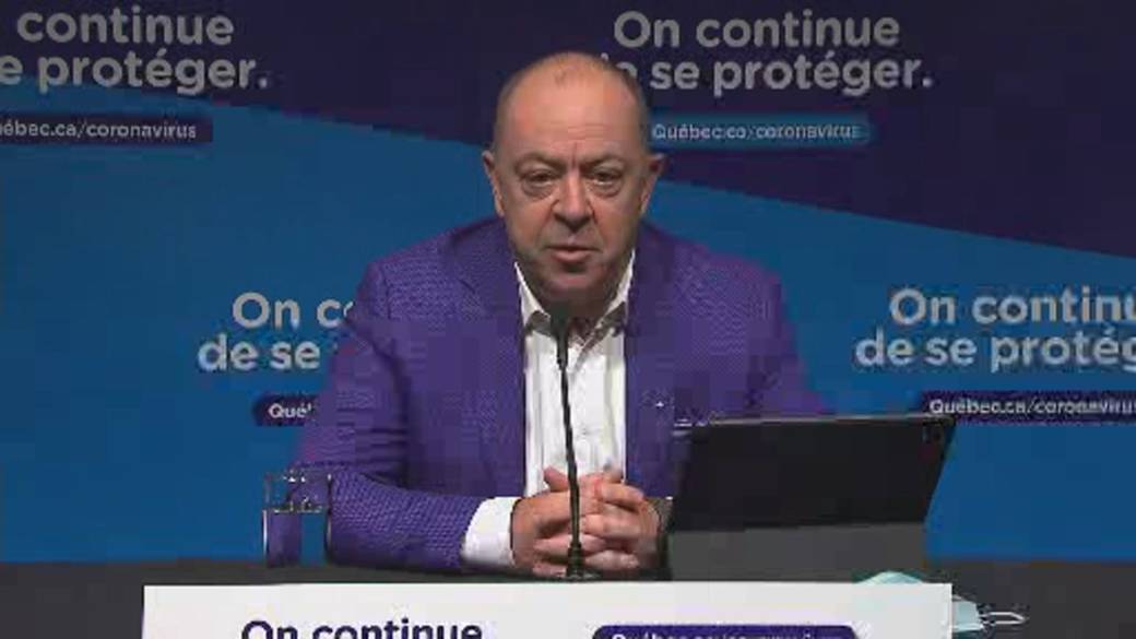 Click to play video: 'COVID-19: Quebec will allow essential healthcare workers to work even if they test positive on a case-by-case basis'