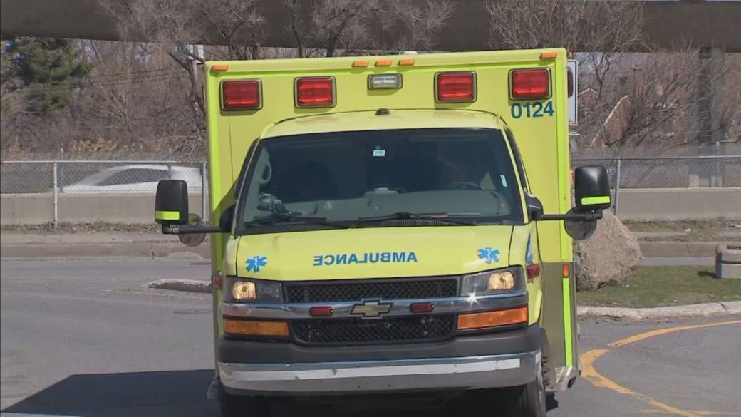 Click to Play Video: 'Health Minister Under Fire After Family of Quebec Man Says Closure of Emergency Room Led to Death'