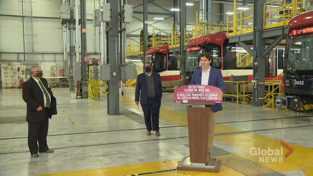 Click to play video: 'PM, Alberta Government Confirms Calgary Green Line Goes Green After Approvals'