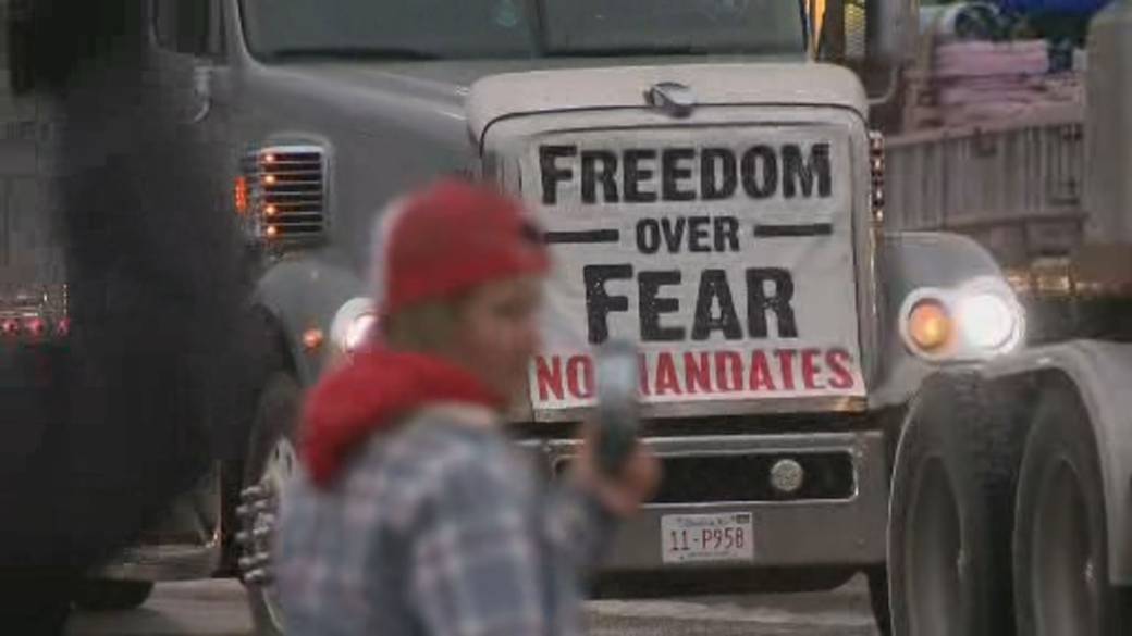 Click to play video: 'Supply chain misinformation follows' Freedom Convoy 'headed to Ottawa'