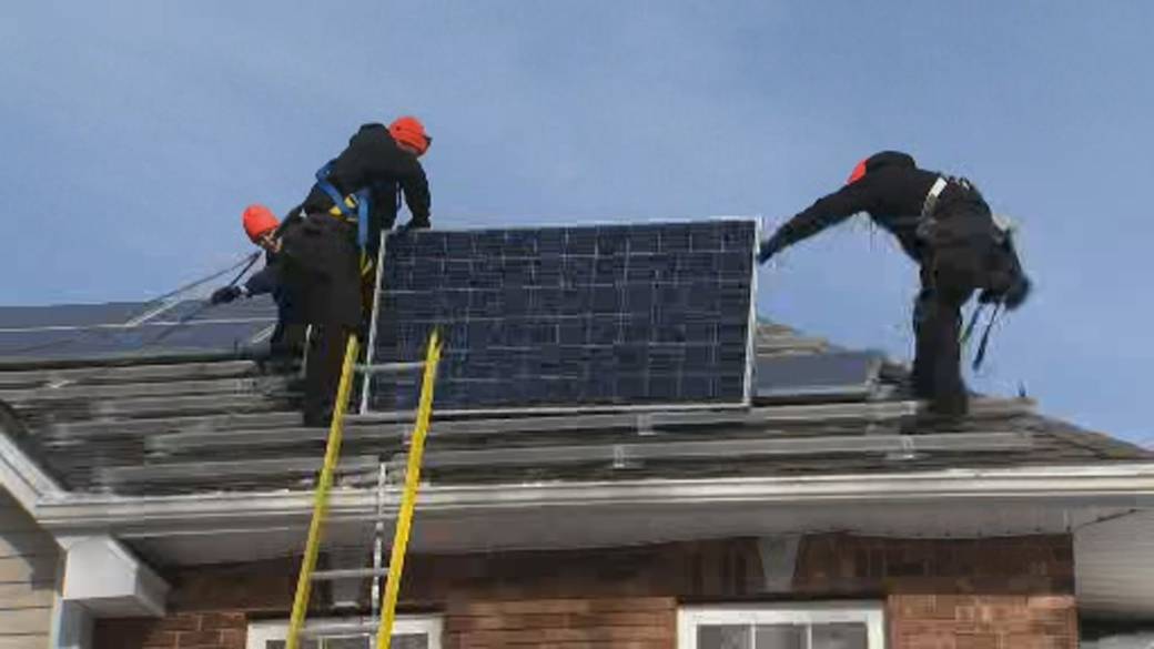 Click to play video: 'Rebate program moves Nova Scotia homeowners toward solar power'