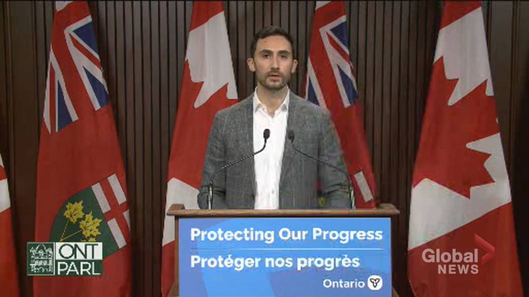 Click to play video: 'COVID-19: Ontario students and staff will receive 2 rapid tests each when schools restart in person'