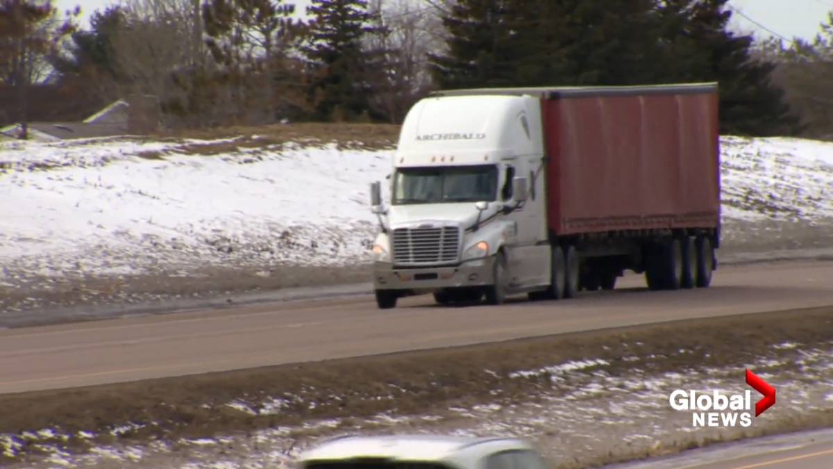 Click to Play Video: 'Atlantic Truck Drivers Respond to Change in Vaccination Requirements'