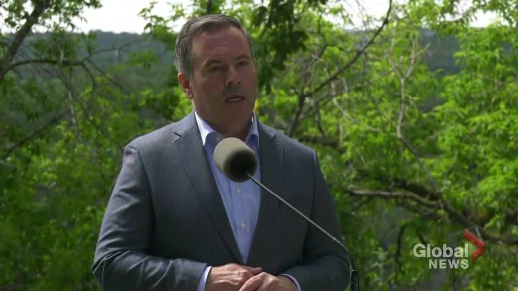 Click to play video: 'Alberta will not provide' free illegal drugs 'as First Nations grapple with opioid crisis: Kenney'