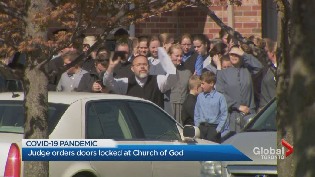 Click to play video: 'COVID-19: Sheriffs put locks on doors of Church of God in Aylmer, Ont.'