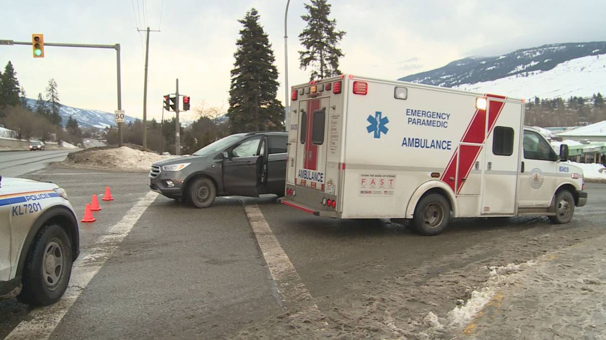 Click to play video: 'Paramedics concerned about staffing levels'