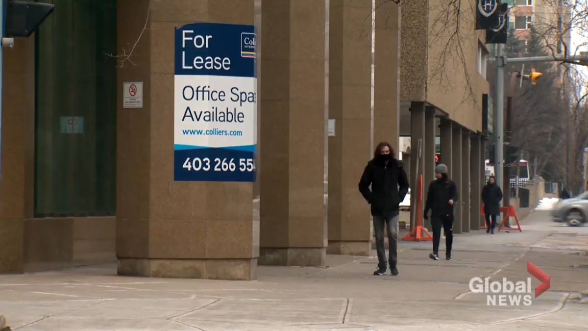 Click to play video: 'City council to decide on Calgary's greater downtown plan after vacancy hits 32%'