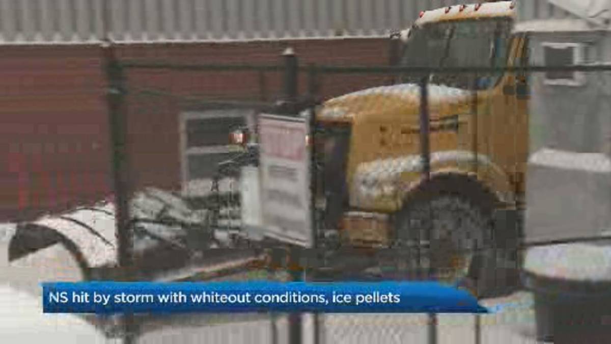 Click to play video: 'Nova Scotia hit by severe winter storm'