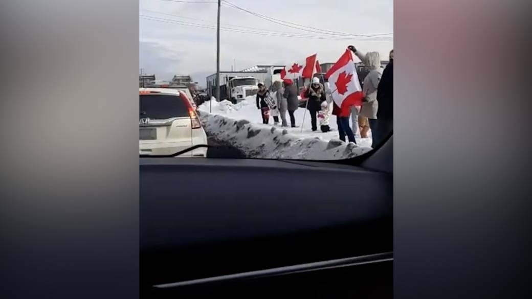 Click to play video: 'Trucker protest rolls through Hamilton as it passes through the GTA'