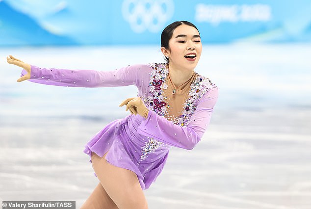Karen Chen a traversé la douleur pour sceller une troisième médaille d'argent pour l'équipe américaine aux Jeux olympiques d'hiver