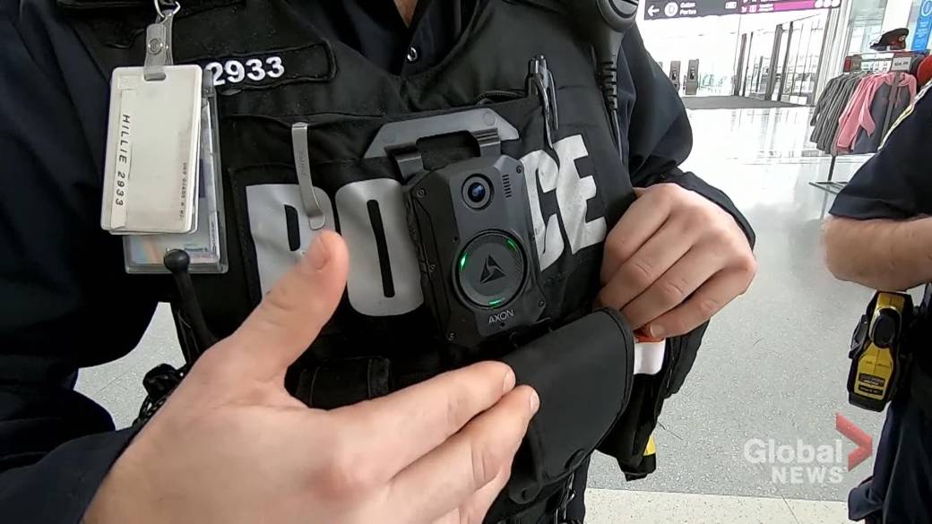 Click to play video: 'Saskatoon police body cameras could build trust, but caution required: surveillance expert'
