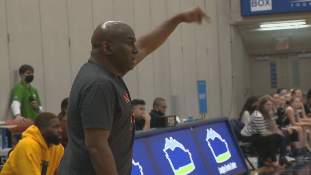 Click to play video: 'This is BC: High school basketball coach teaches his team an inspiring lesson'