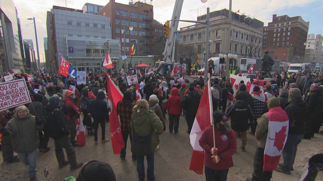 Click to play video: 'Condemnation of Nazi symbols at the Ottawa vaccine mandate protest'