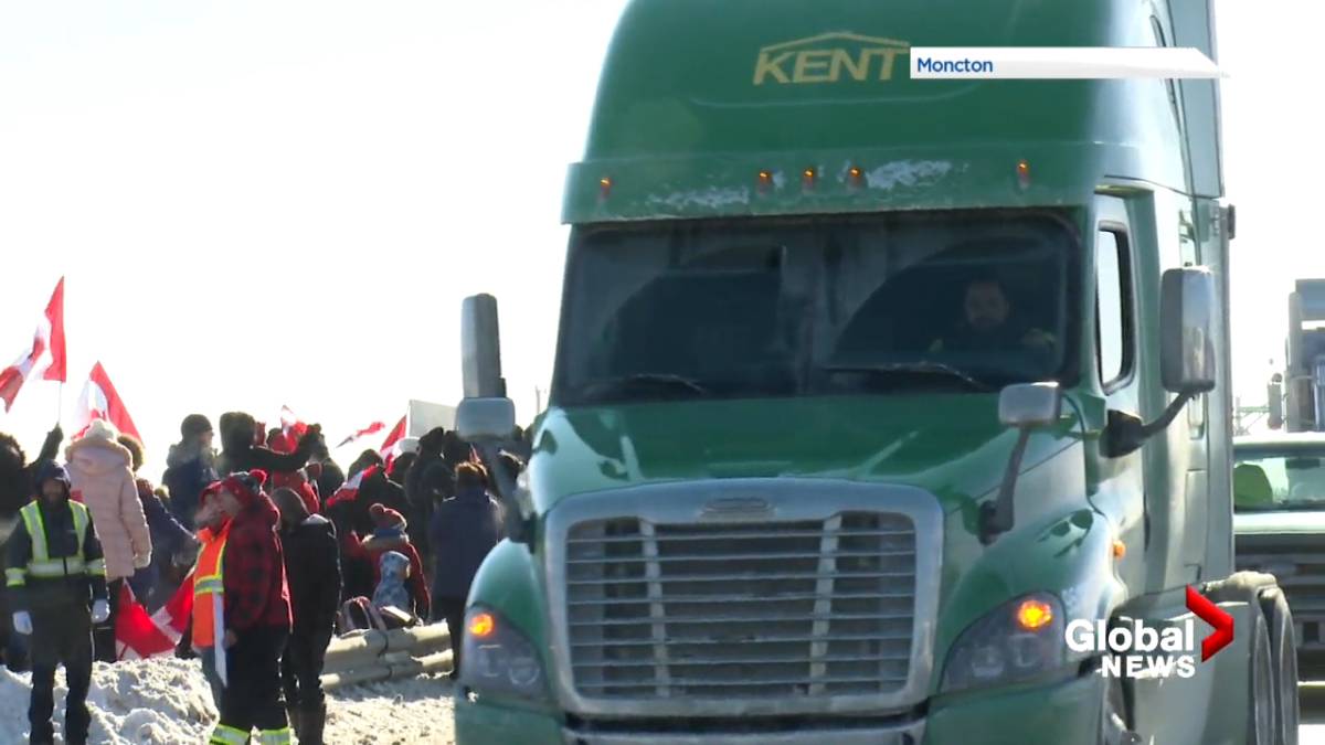 Click to play video: 'Trucker convoy departs NB for Ottawa to protest COVID-19 vaccine mandate'