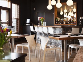 The hotel's café serves weekday breakfast, weekend brunch and any-time wine, beer and cocktails.