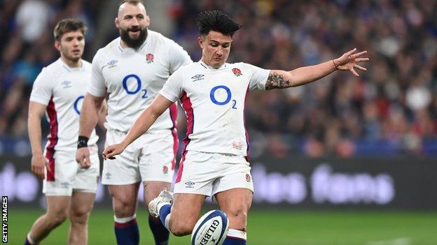 Marcus Smith in action for England against France