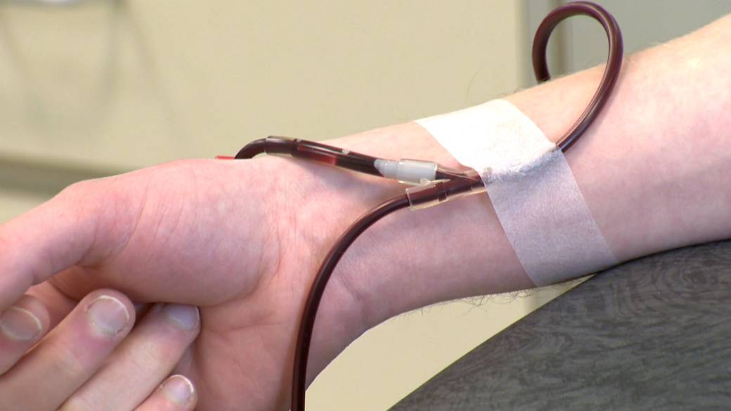 Click to play video: 'A look at Canada's ban on gay male blood donation and what follows'