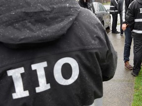 Feb 2016. Newly sworn in IIO investigators at a mock scene next to and in Holland Park in Surrey.  New IIO investigators work alongside senior IIO investigators.  Handout / Independent Investigations Office of BC [PNG Merlin Archive]