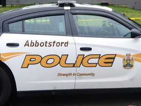 ABBOTSFORD, BC., March 22, 2022 - Abbotsford police on scene at a house at 3513 Latimer St and Ivy Crt.  in Abbotsford, BC., on March 22, 2022. A 41 tear old male is reported dead from a gunshot wound with the Integrated Homicide Investigation Team (IHIT) en route to the scene.  (NICK PROCAYLO/PNG) 00067015A [PNG Merlin Archive]