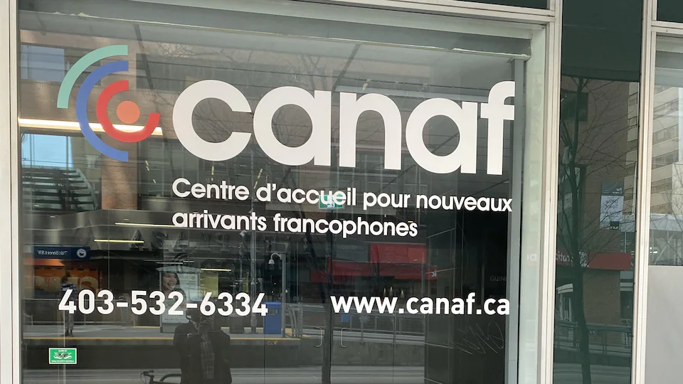 Entrée du centre d’accueil pour nouveaux arrivants francophones de Calgary.