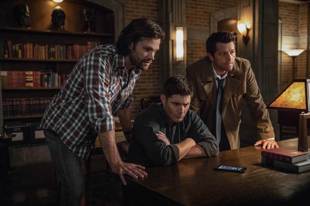 Jared Padalecki as Sam, Jensen Ackles as Dean/Michael and Misha Collins as Castiel -- Photo: Jack Rowand/The CW -- © 2018