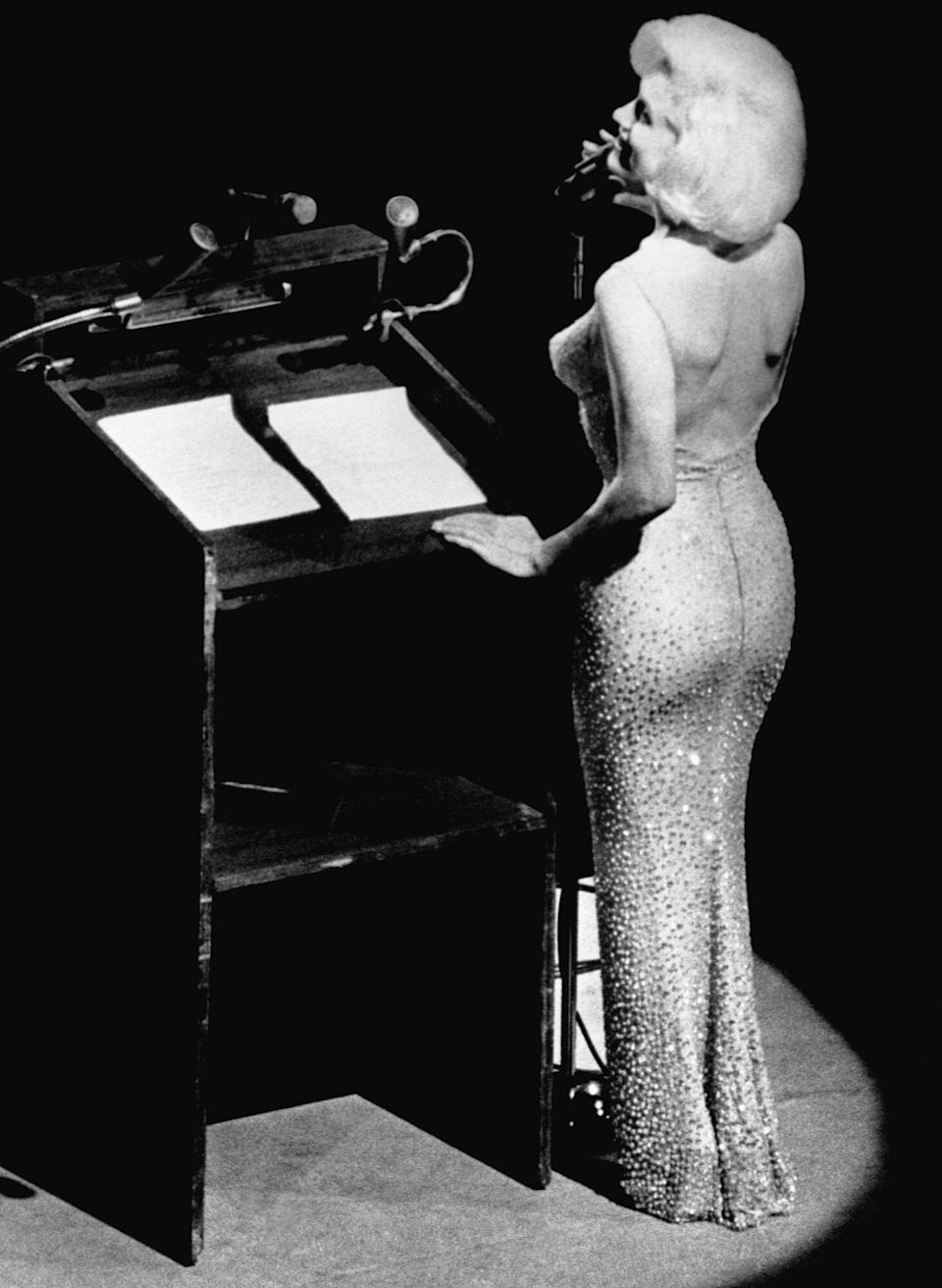 Marilyn Monroe singing 'Happy Birthday' to JFK
