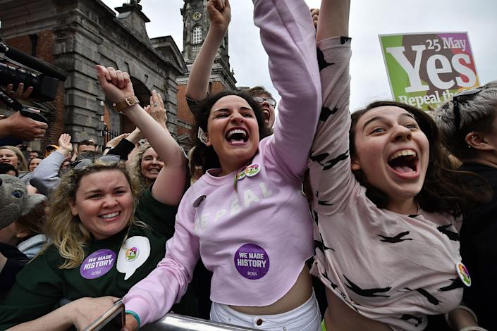 Yes voters celebrate as the result of the Irish referendum on the 8th amendment concerning the country&#39;s abortion laws is declared at Dublin Castle on May 26, 2018 in Dublin, Ireland. 