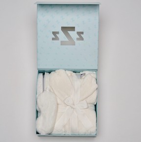 Set the stage for a relaxing evening at home for Mom.  Limited-Edition Microplush Robe, Faux Fur Slippers and Silk Eye Mask Gift Box, $99, www.sleepcountry.ca.