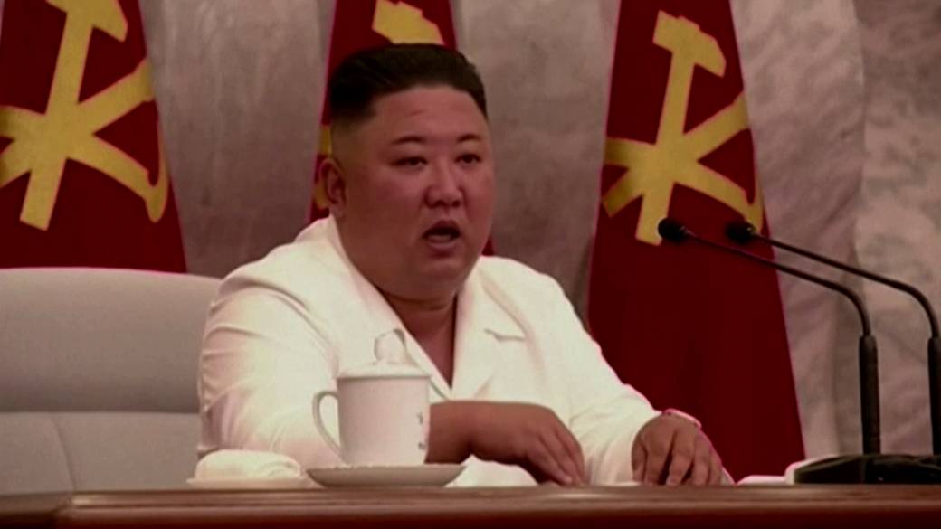 Click to play video: 'Kim Jong Un praises North Korea's response to COVID'
