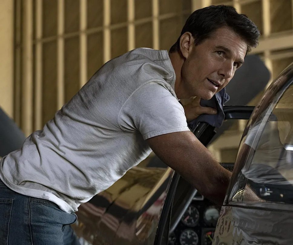 Tom Cruise stars "top Gun: Hipster," the long-awaited sequel to "top gun."