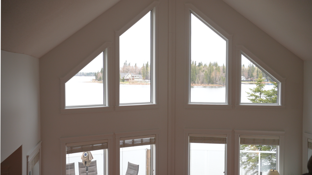 Check out this 'breathtaking' Sask. 1.2M house overlooking Emma Lake