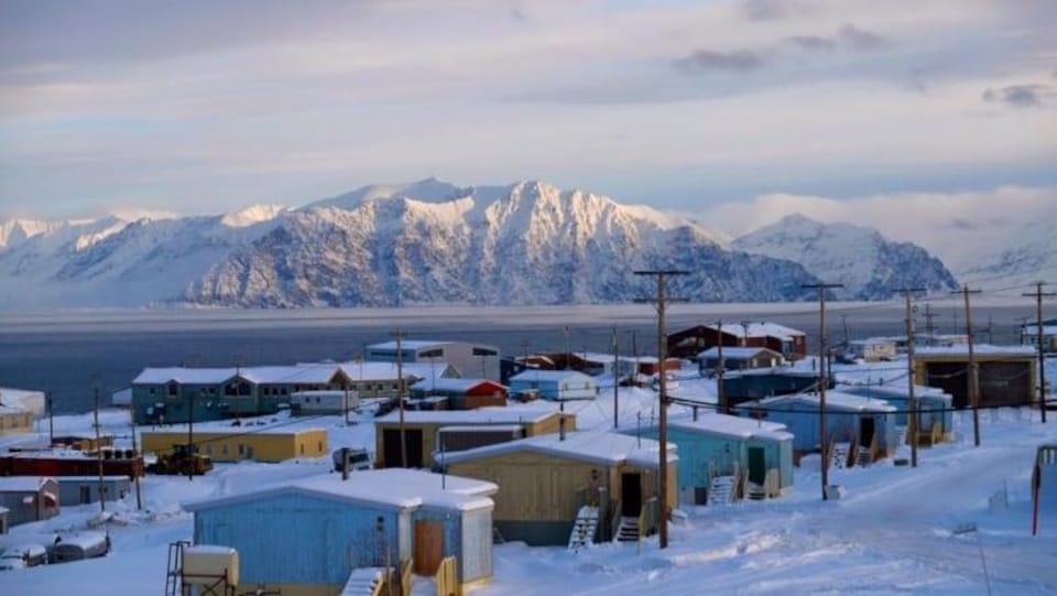 Nunavut Village, Pond Inlet. 