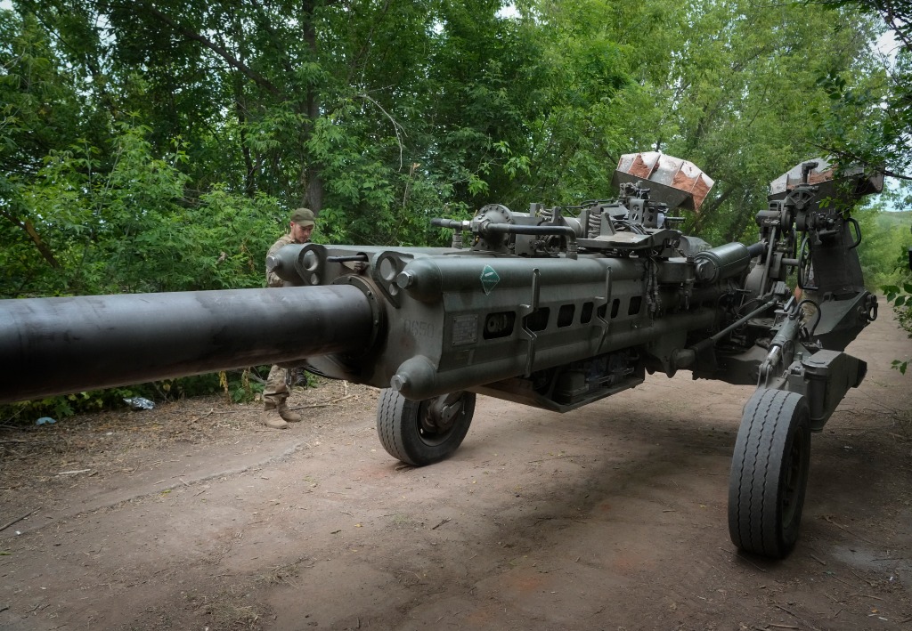 Ukrainian troops have retreated to a huge chemical factory on the outskirts of the city to avoid encirclement after their house-to-house battle with Russia.