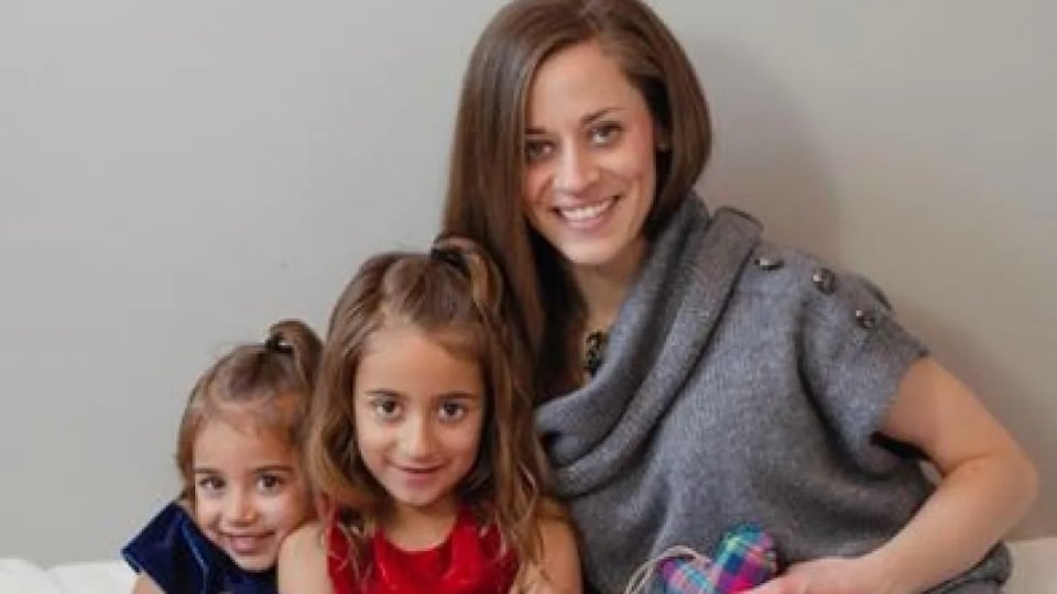 From left to right: Lily, 4 years old at the time of the tragedy, the late Bella, 7 years old, and their mother Melissa Desrosiers.