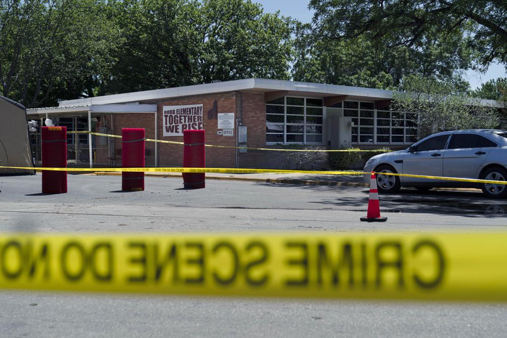 teacher-closed-propped-open-door-before-uvalde-school-shooting-texas